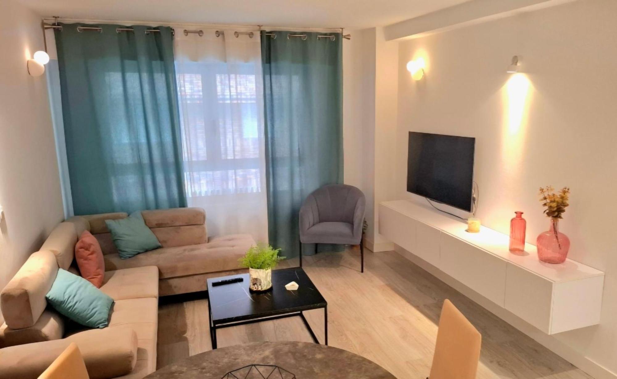 Apartment Moderno Con Garaje Privado En El Centro De